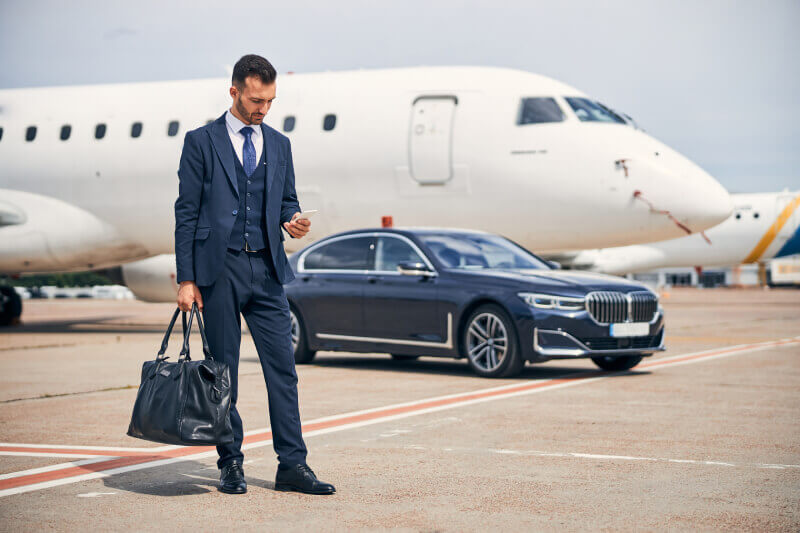 Airport Limo Chauffeur